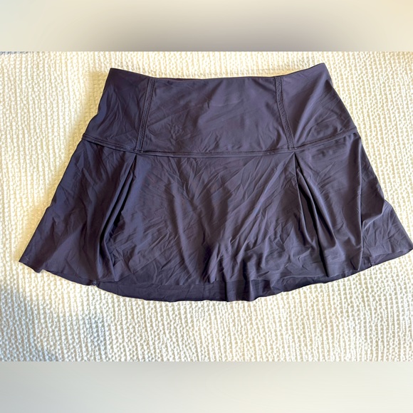Lululemon Lost In Pace skirt size 8 in Black Currant. - Picture 1 of 8